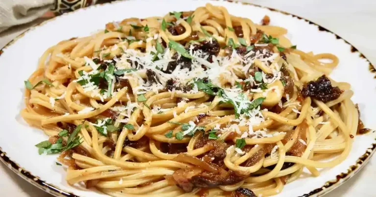 Foto da receita de Massa com Cebola Caramelizada