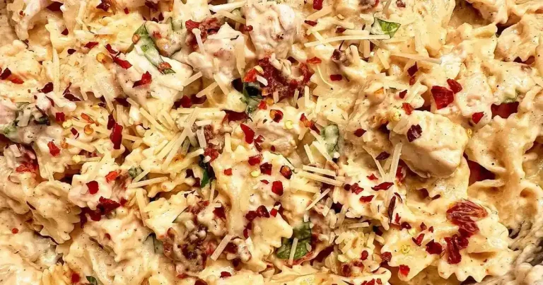 Foto da receita de Massa Cremosa de Frango com Tomate Seco