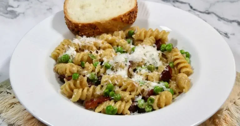 Foto da receita de Massa em Uma Panela com Bacon e Ervilhas