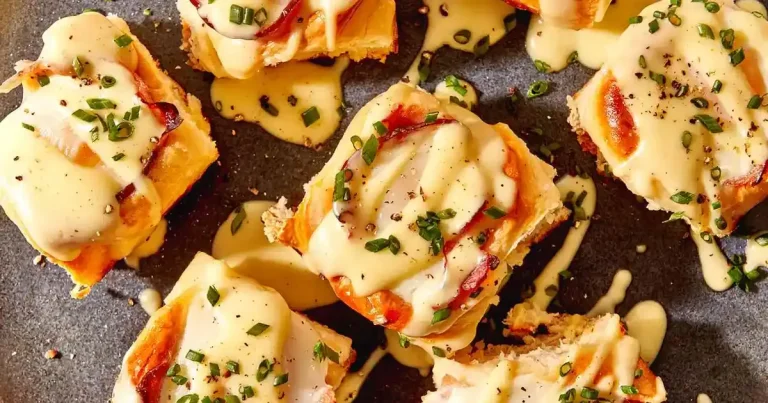 Foto da receita de Mini Sanduíches de Ovos Benedict para Café da Manhã