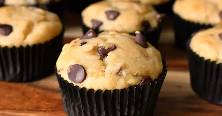 Foto da receita de Muffins de Banana com Gotas de Chocolate