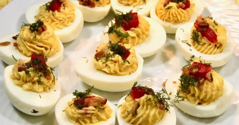 Foto da receita de Ovo Recheado com Queijo Pimento