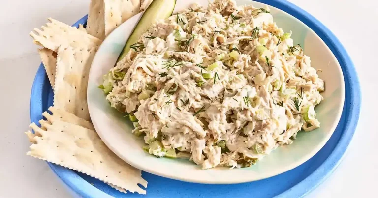 Foto da receita de Salada de Frango com Pepino em Conserva e Endro