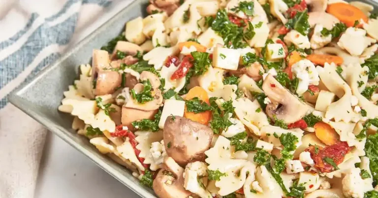 Foto da receita de Salada de Macarrão com Legumes Marinados de Outono