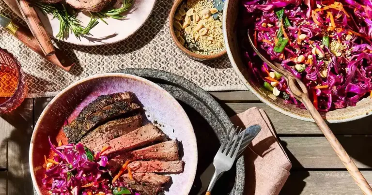 Foto da receita de Salada de Repolho Grelhado com Gengibre e Gergelim