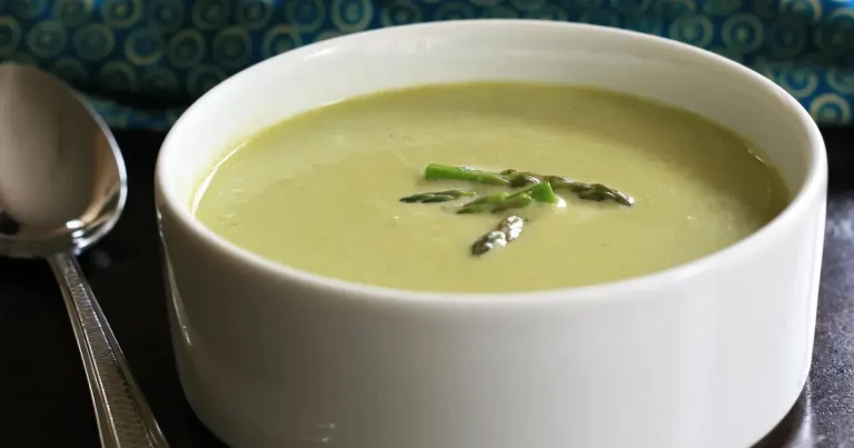 Foto da receita de Sopa de Aspargos com Brie