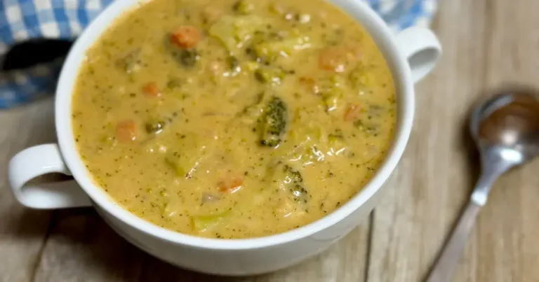 Foto da receita de Sopa de Brócolis com Cheddar
