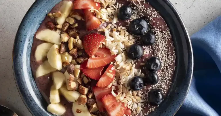 Foto da receita de Tigela de Smoothie de Frutas Vermelhas e Banana