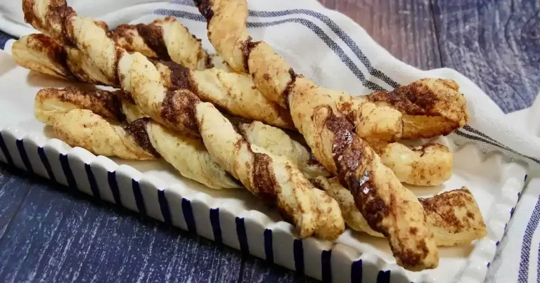 Foto da receita de Torresmo de Massa Folhada