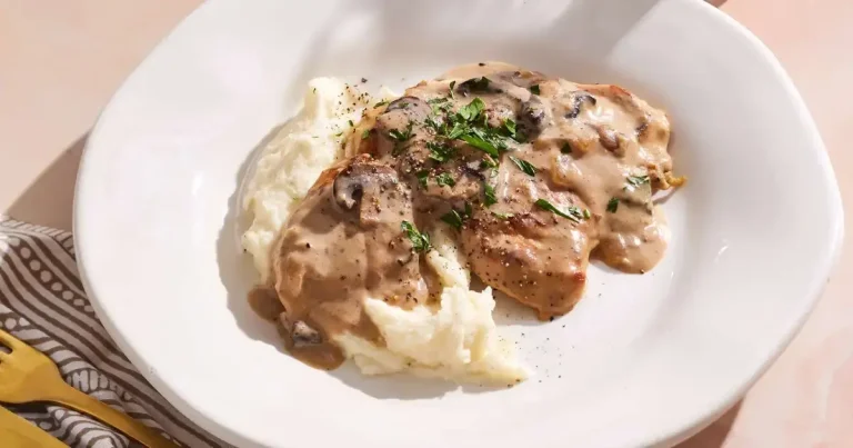 Foto da receita de Costeletas de Peru com Molho de Cogumelos