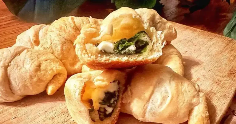 Foto da receita de Croissants Recheados com Espinafre e Feta