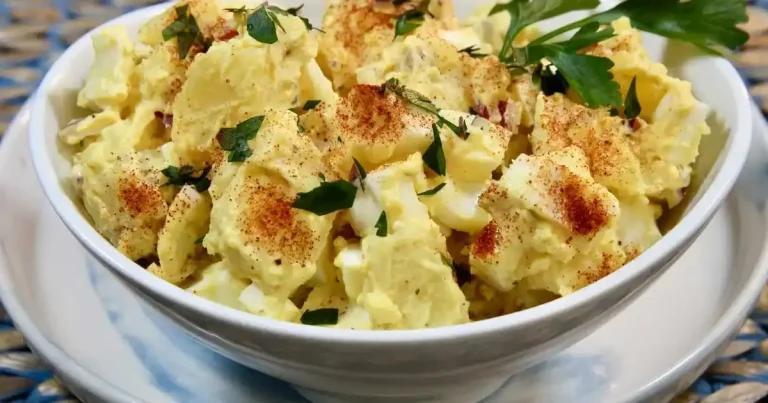 Foto da receita de Salada de Batata com Ovos Recheados