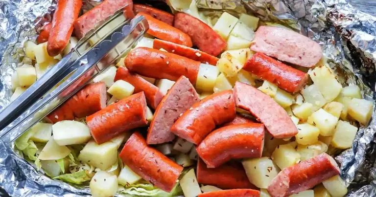 Foto da receita de Linguiça Grelhada com Batatas e Repolho