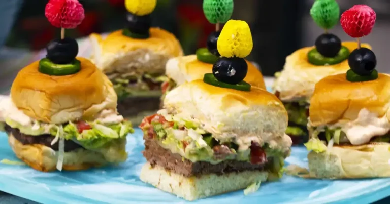 Foto da receita de Mini Hambúrgueres de Sete Camadas