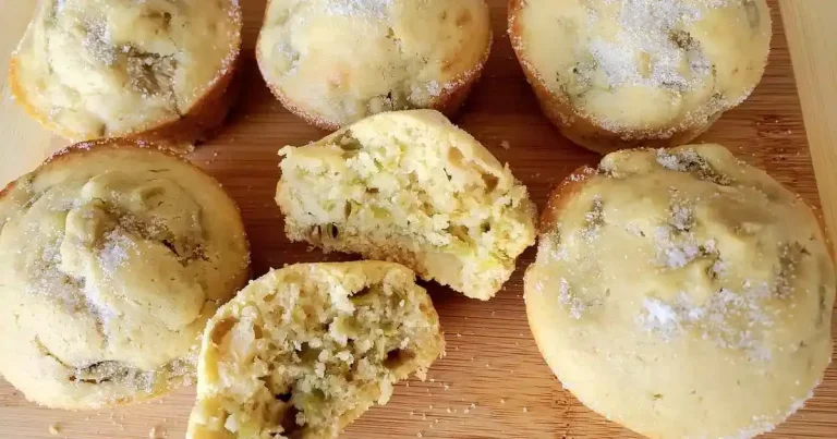Muffins de Ruibarbo com Amêndoas