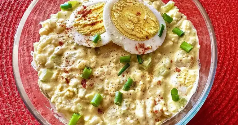 Foto da receita de Salada de Batata com Ovos Recheados