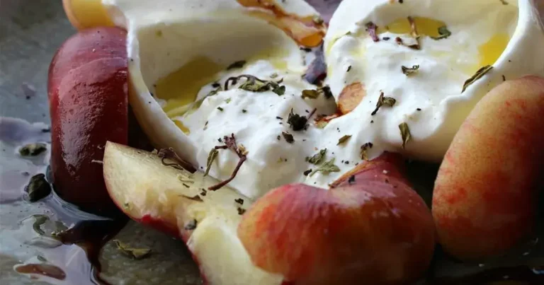 Foto da receita de Salada de Pêssego com Burrata