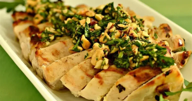 Foto da receita de Salsa Verde de Amêndoas com Salsa