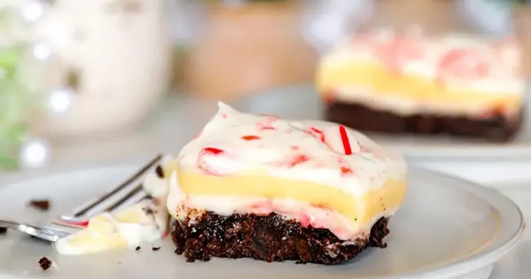 Foto da receita de Sobremesa em Camadas de Bastão de Doces