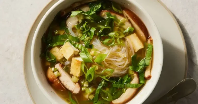 Foto da receita de Sopa de Macarrão com Miso em Pote