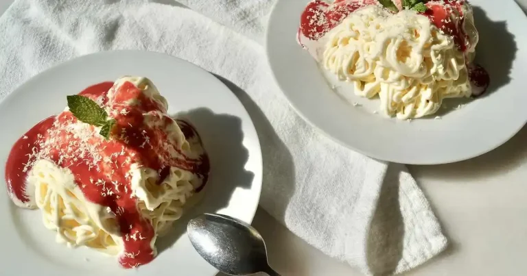 Foto da receita de Sundae de Sorvete de Espaguete