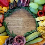 Tábua de Charcutaria em Forma de Guirlanda de Natal