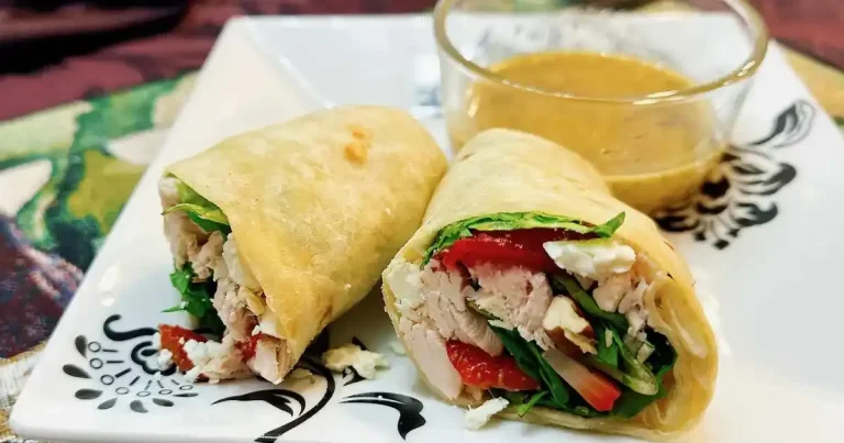 Foto da receita de Wrap de Frango Assado com Morangos