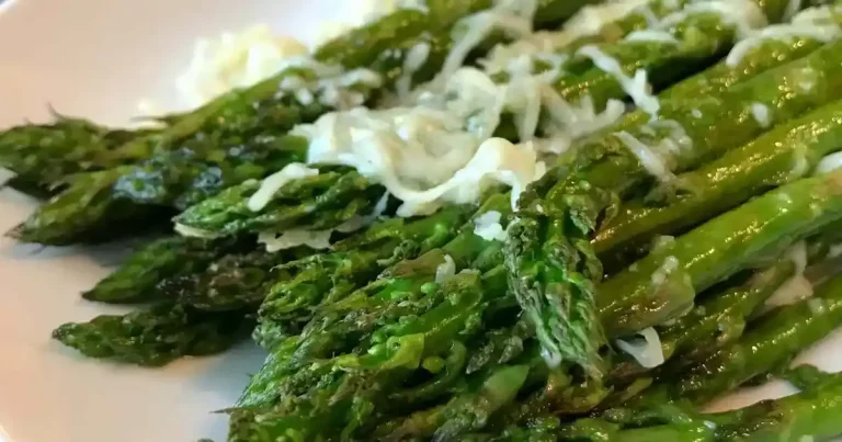 Foto da receita de Aspargos Assados com Parmesão