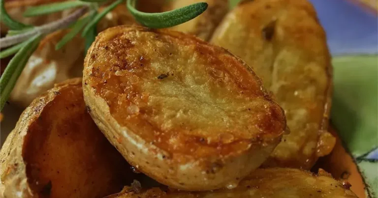 Foto da receita de Batatas Assadas com Parmesão e Alecrim