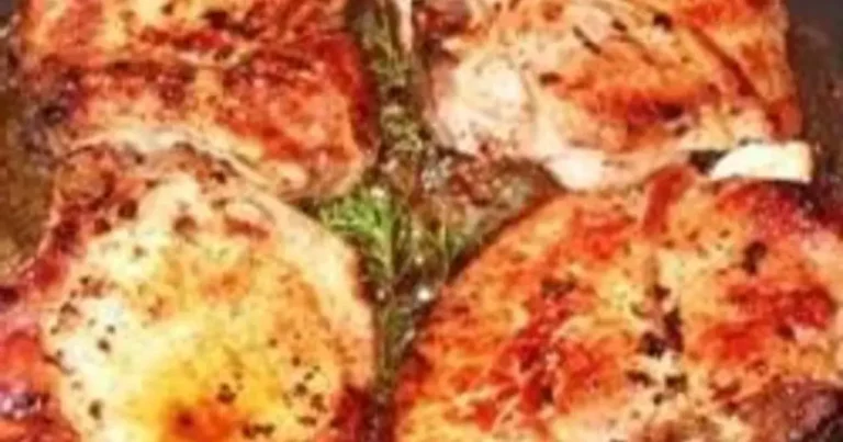 Foto da receita de Costeletas de Porco Assadas na Frigideira com Zimbro e Tomilho
