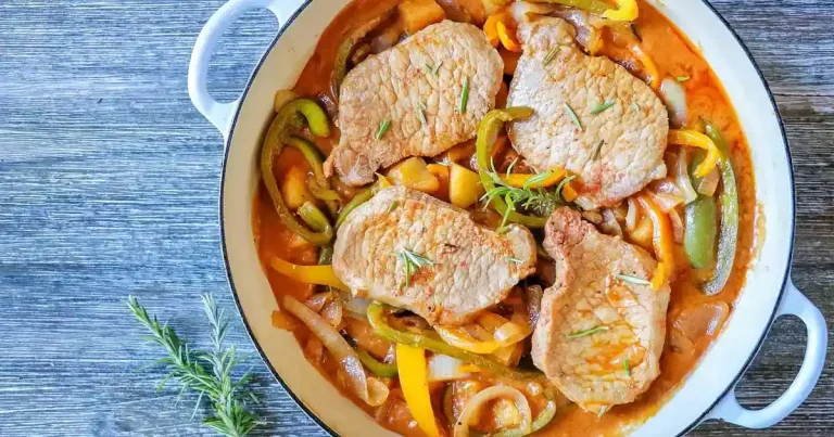 Foto da receita de Costeletas de Porco Fritas com Molho de Maçã