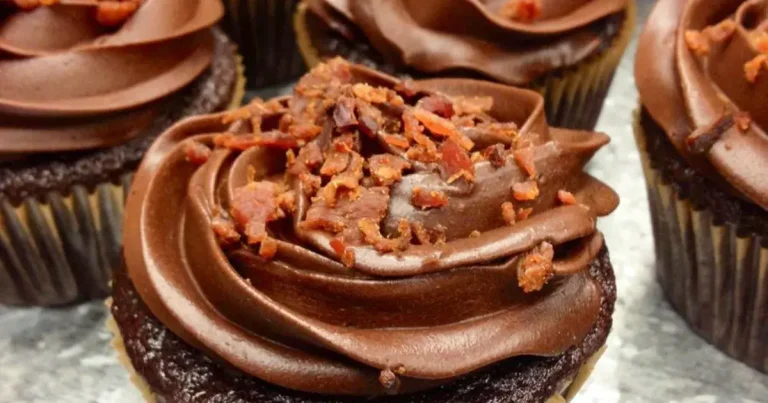 Cupcakes de Bacon com Chocolate Amargo