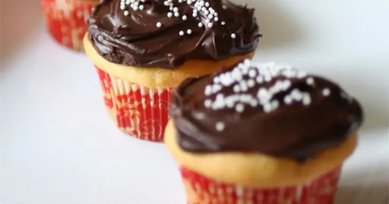 Foto da receita de Cupcakes de Baunilha
