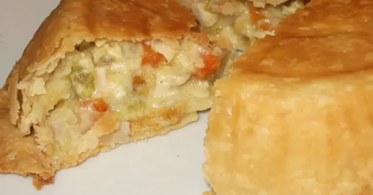 Foto da receita de Empadão de Frango com Massa Folhada