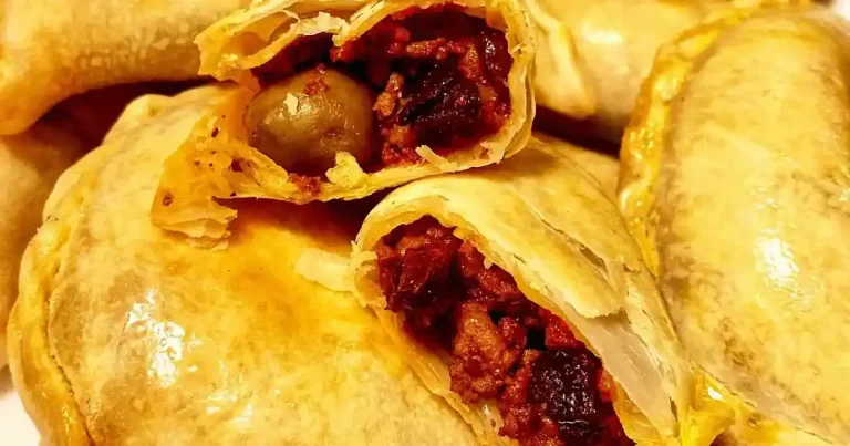 Foto da receita de Empanadas de Carne com Azeitonas e Passas