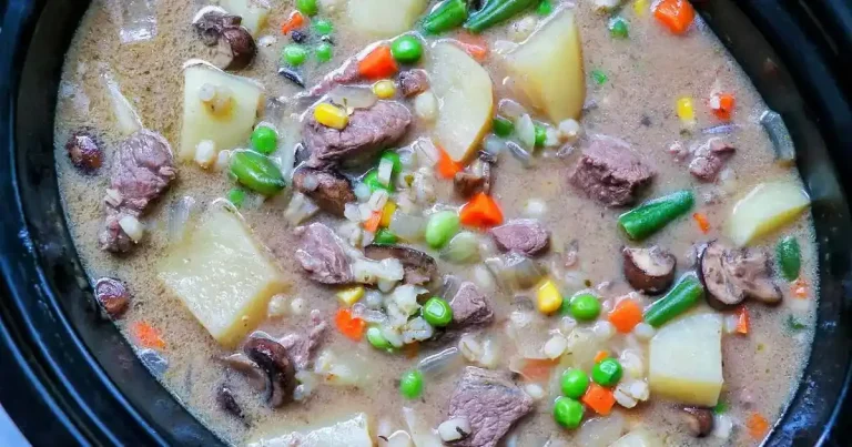 Foto da receita de Ensopado de Carne com Cevada e Cogumelos