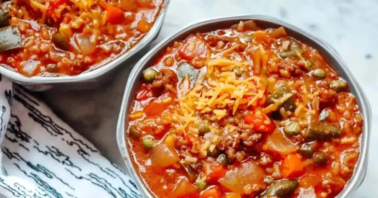 Foto da receita de Ensopado de Hambúrguer com Queijo e Arroz