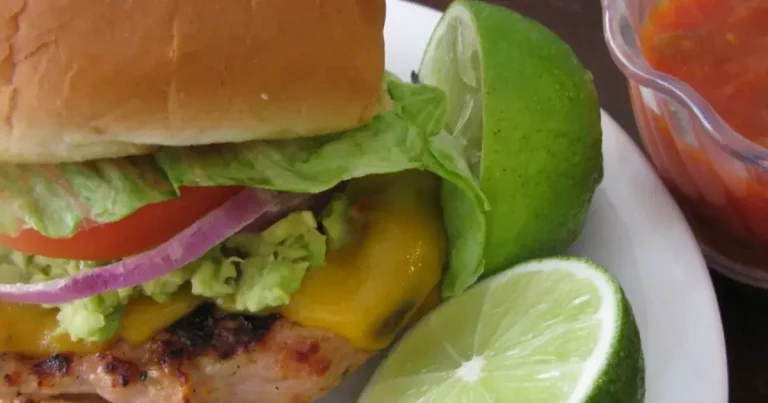 Foto da receita de Hambúrguer de Frango Fantástico