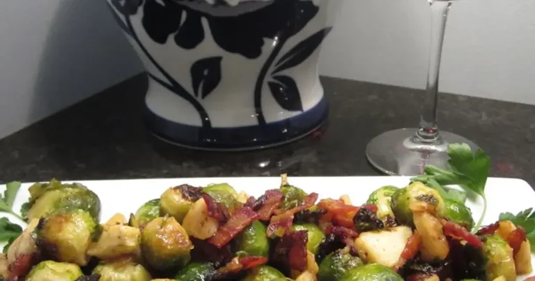 Foto da receita de Maçãs Assadas com Couve de Bruxelas