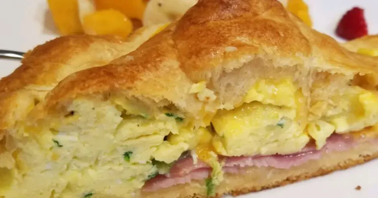 Foto da receita de Pão de Brunch com Ovos Mexidos
