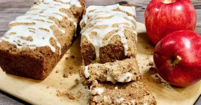 Foto da receita de Pão de Maçã com Canela e Cobertura