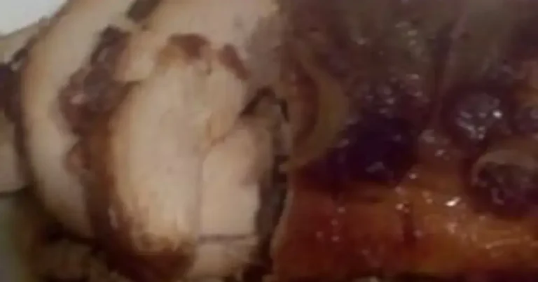 Peito de Peru na Panela Lenta com Molho de Cranberry