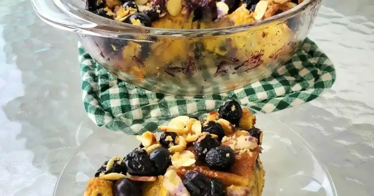 Rabanada Assada de Mirtilo e Amêndoas