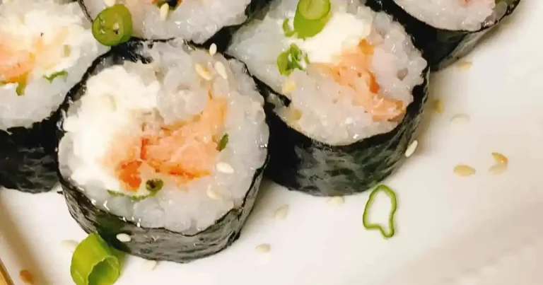 Foto da receita de Rolinho de Sushi de Salmão Caseiro