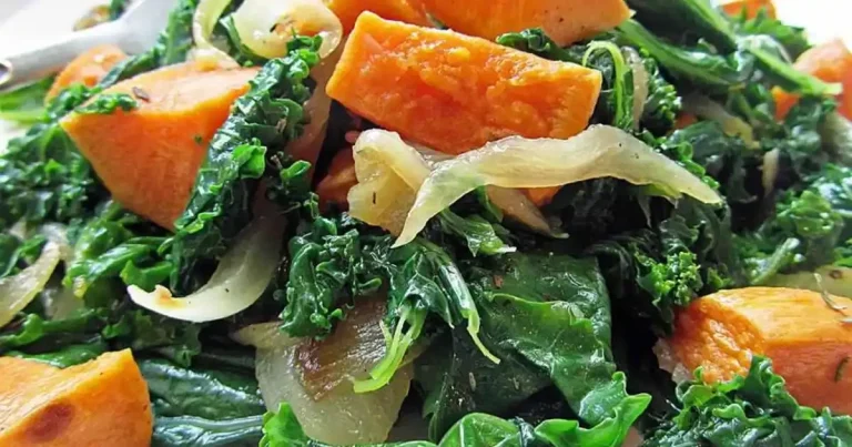 Foto da receita de Salada de Batata-doce Assada com Couve