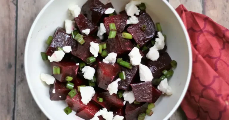 Foto da receita de Salada de Beterraba Assada com Queijo de Cabra