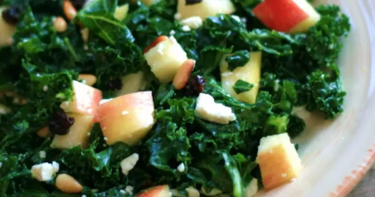 Foto da receita de Salada de Couve com Feta