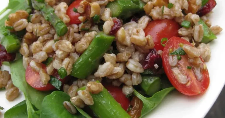 Foto da receita de Salada de Farro com Aspargos e Parmesão