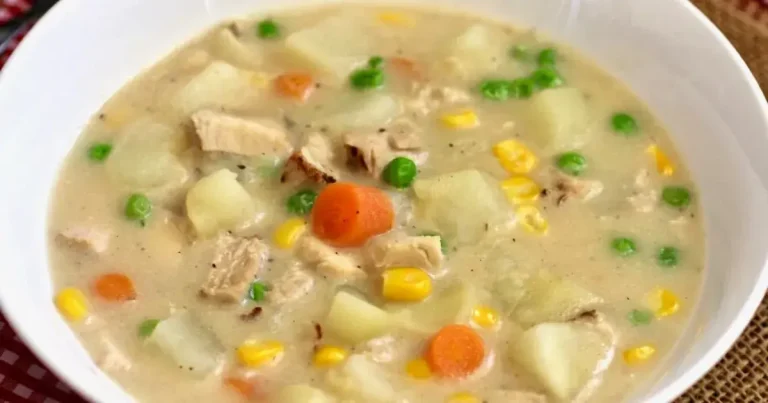 Foto da receita de Sopa Cremosa de Frango com Massa