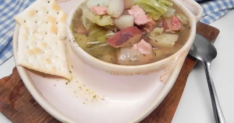 Sopa Saborosa de Presunto com Repolho